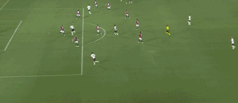 1692658441529058444.gif 米兰11.gif