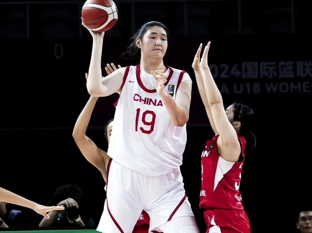 开云体育平台-女版姚明暂离国家队,短期弃用非浪费天赋,长期打磨方出顶级内线