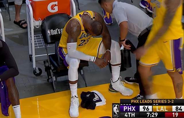 开云体育在线-【观察】詹姆斯首轮出局 属于他的时代结束了吗？